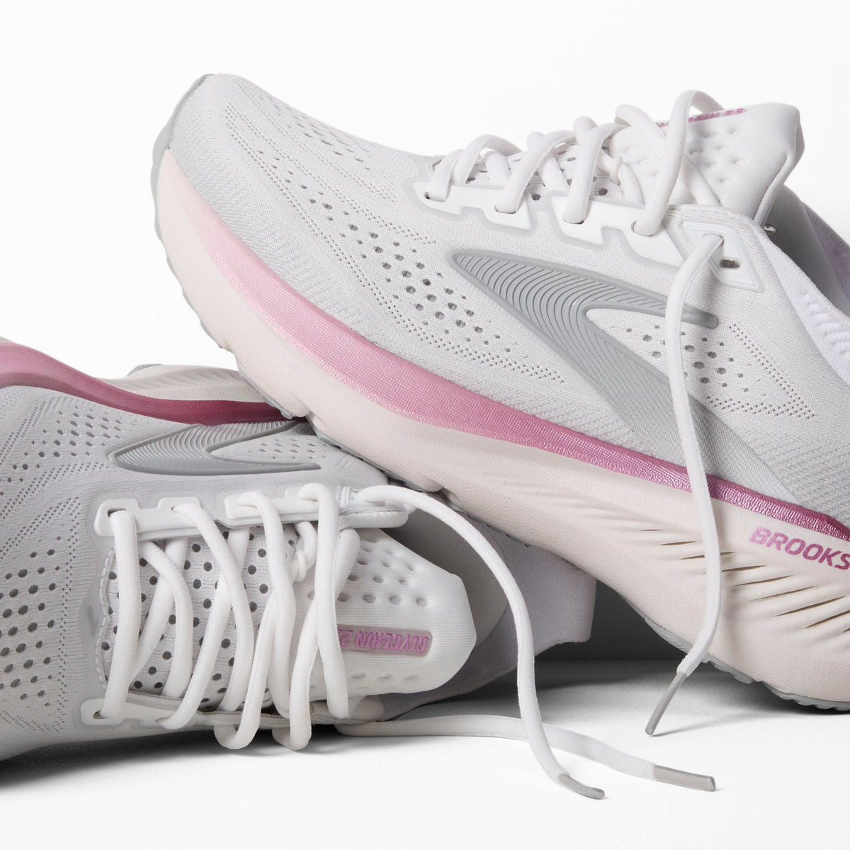 Women's Brooks Glycerin 23 - White/Harbor Mist/Metallic